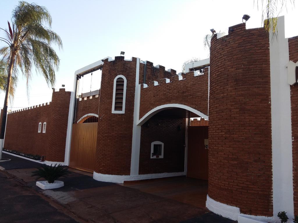 Medieval Motel E Hospedagem (Adults Only) Ribeirão Preto Εξωτερικό φωτογραφία