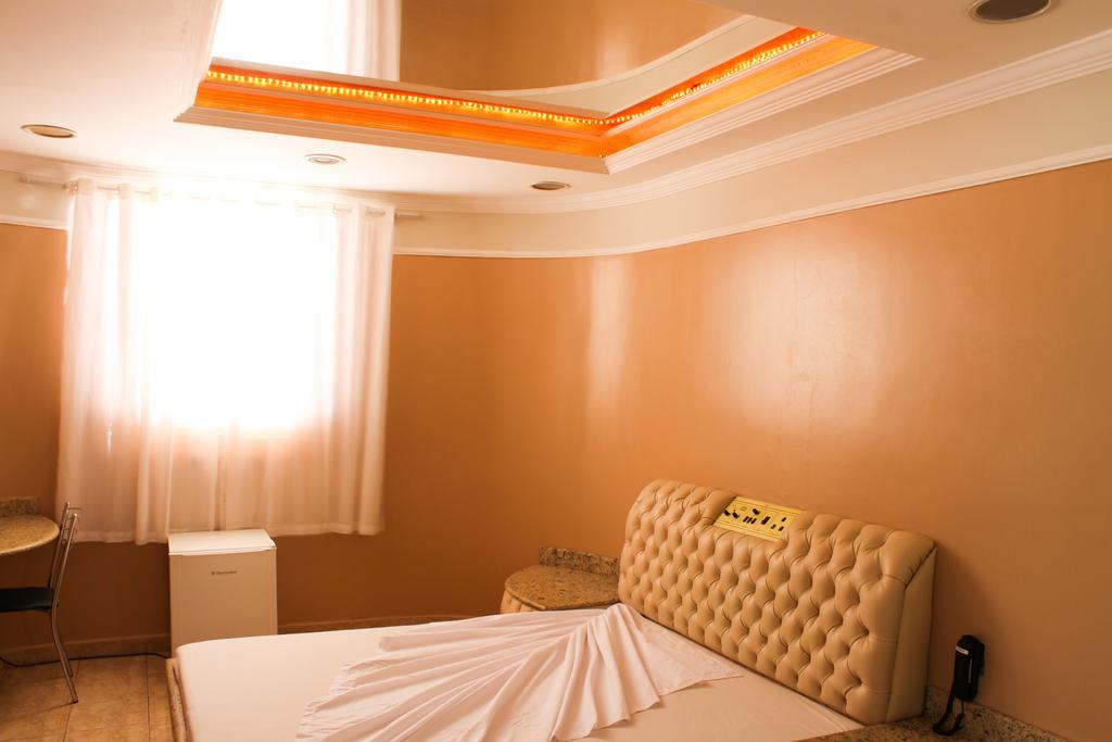 Medieval Motel E Hospedagem (Adults Only) Ribeirão Preto Δωμάτιο φωτογραφία