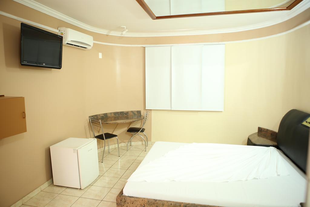 Medieval Motel E Hospedagem (Adults Only) Ribeirão Preto Δωμάτιο φωτογραφία
