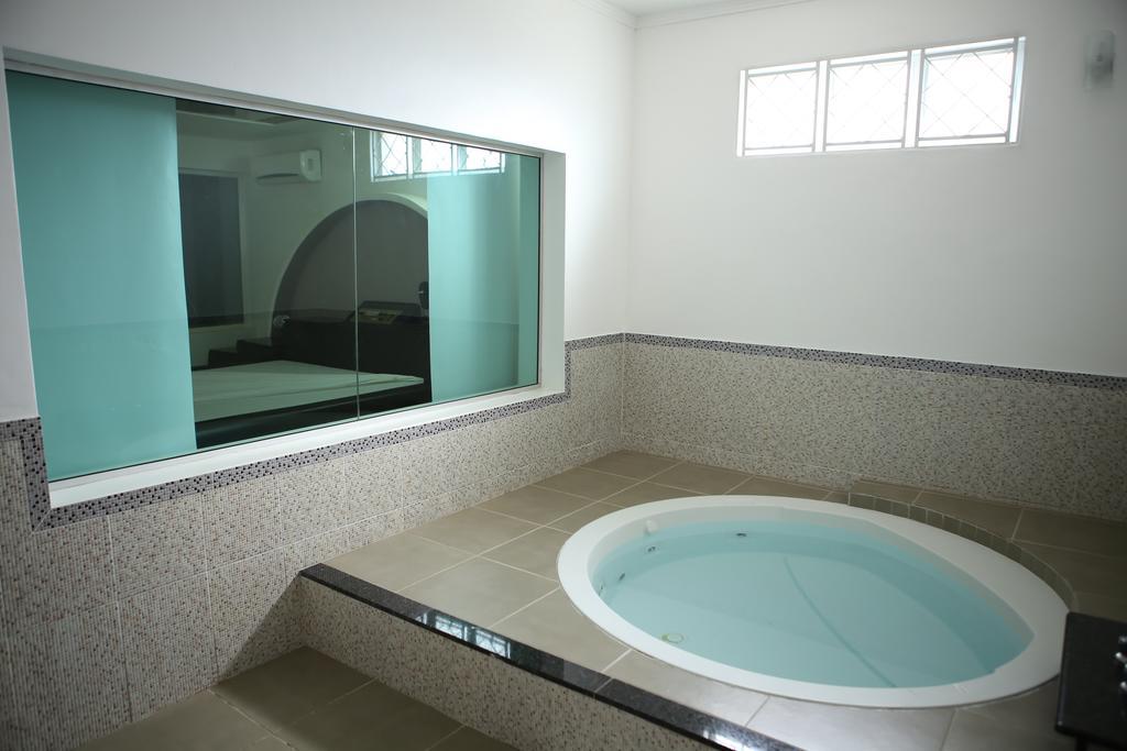Medieval Motel E Hospedagem (Adults Only) Ribeirão Preto Δωμάτιο φωτογραφία